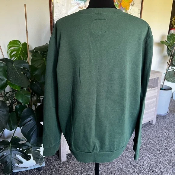 Basic Editions Green Reinbeer Sweatshirt - Picture 4 of 7